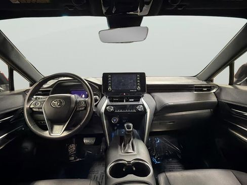 Used 2022 Toyota Venza XLE image 22