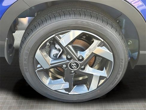 New 2025 Hyundai Venue SEL image 20