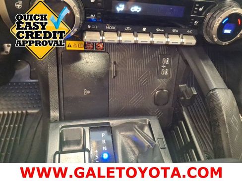 Used 2024 Toyota Tacoma TRD Sport w/ TRD Sport Premium Package AWD/4WD image 25