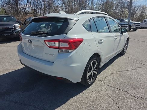Used 2019 Subaru Impreza 2.0i Premium image 5