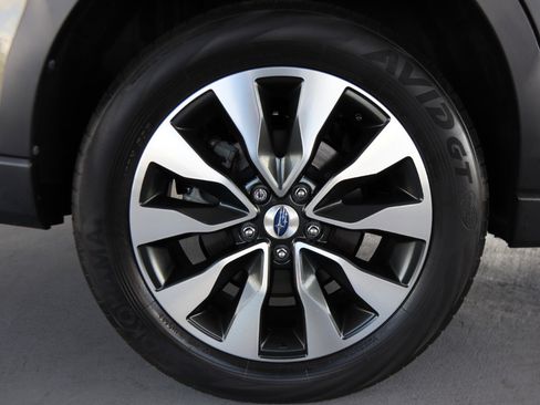 Used 2023 Subaru Outback Limited image 15