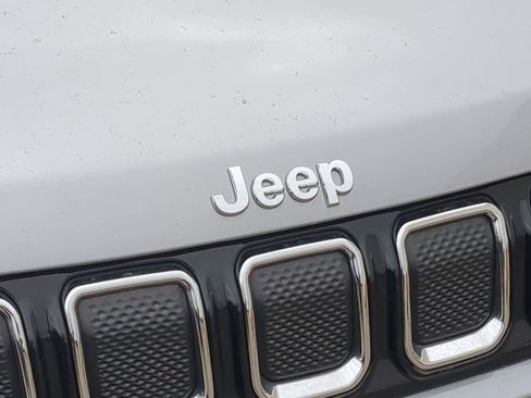 Certified 2022 Jeep Compass Limited AWD/4WD image 12