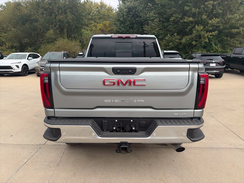 Used 2024 GMC Sierra 2500 SLT w/ SLT Premium Package AWD/4WD image 9