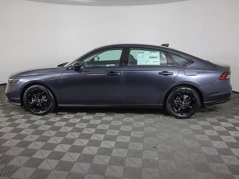 Used 2025 Honda Accord SE image 7