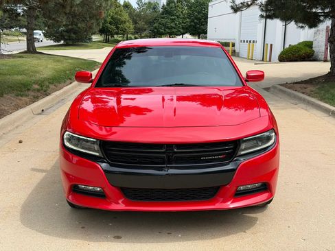 Used 2018 Dodge Charger GT AWD/4WD image 2