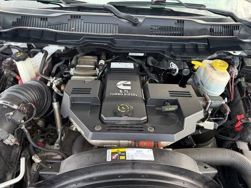 Used 2018 RAM 4500 Tradesman w/ Power Accessory Group image 27