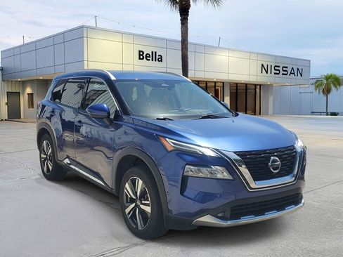 Used 2021 Nissan Rogue Platinum image 9