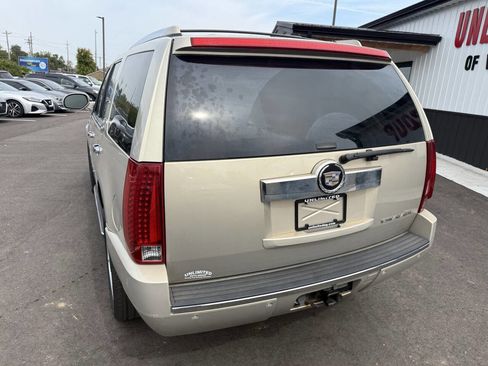 Used 2008 Cadillac Escalade AWD image 11