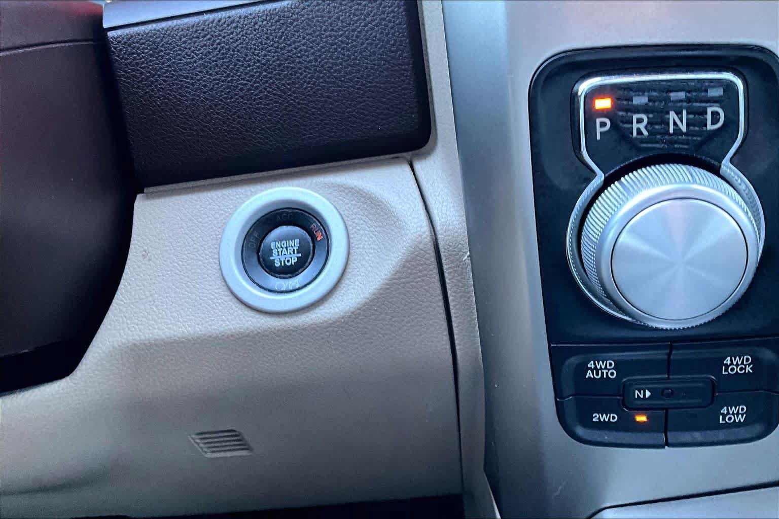 Used 2018 RAM 1500 Laramie w/ Convenience Group AWD/4WD image 35