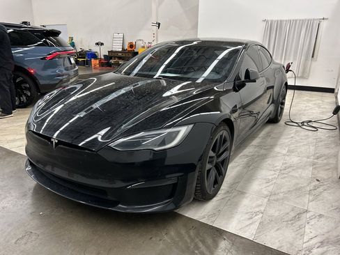 Used 2022 Tesla Model S Standard Range image 3