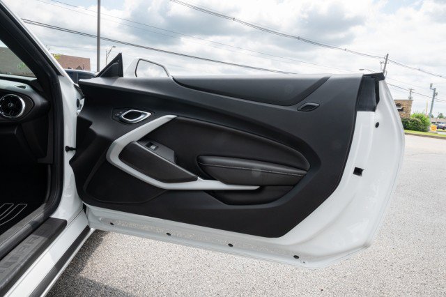 Used 2022 Chevrolet Camaro LT RWD image 32