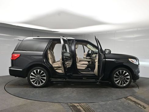 Used 2020 Lincoln Navigator Reserve w/ Cargo Convenience Package image 50