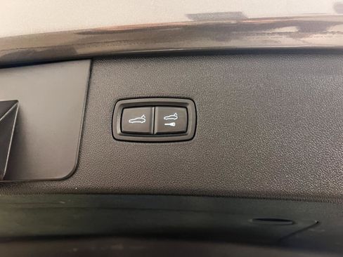 Used 2019 Porsche Cayenne image 35