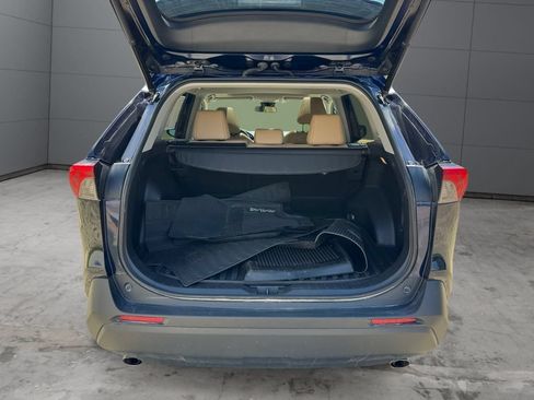Certified 2019 Toyota RAV4 XLE Premium w/ All Weather Liner Package AWD/4WD image 19