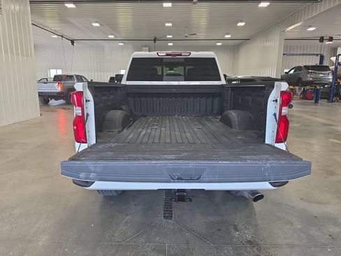 Used 2023 Chevrolet Silverado 2500 High Country w/ Z71 Off-Road Package AWD/4WD image 28
