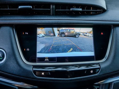 Used 2024 Cadillac XT5 Premium Luxury image 11