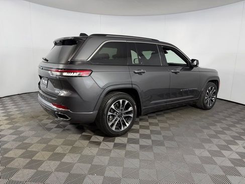 Used 2022 Jeep Grand Cherokee Overland w/ Advanced Protech Group III image 5