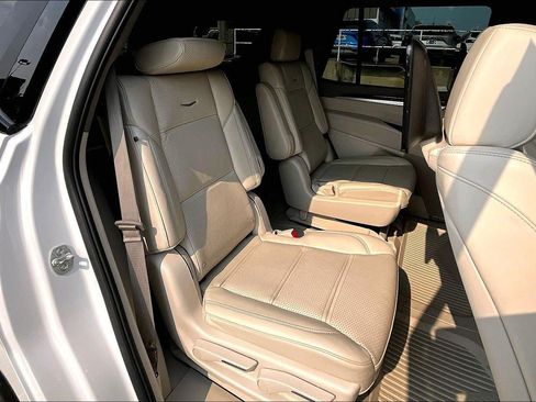 Used 2025 Cadillac Escalade Sport Platinum w/ LPO, Floor Liner Package AWD/4WD image 22