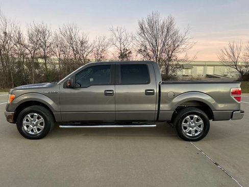 Used 2013 Ford F150 XLT w/ XLT Chrome Pkg image 9