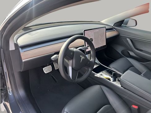 Used 2020 Tesla Model 3 Performance image 24