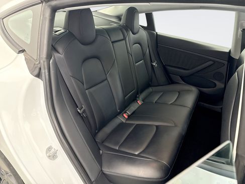 Used 2022 Tesla Model 3 RWD image 18