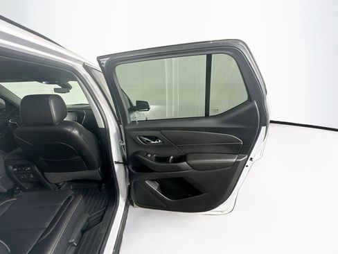 Used 2018 Chevrolet Traverse LT FWD image 31