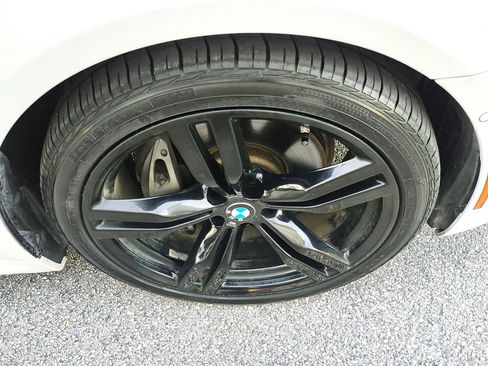 Used 2018 BMW 740i image 21