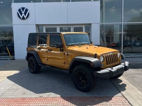 Used 2014 Jeep Wrangler Unlimited Sport image 1