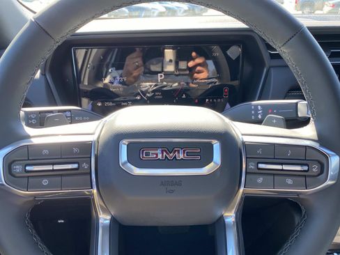 New 2026 GMC Terrain Elevation w/ Black Edition AWD/4WD image 11