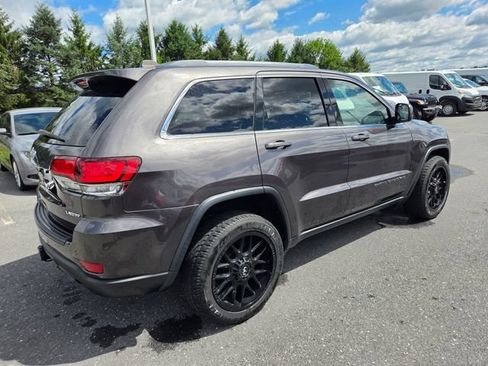 Used 2021 Jeep Grand Cherokee Laredo X AWD/4WD image 15