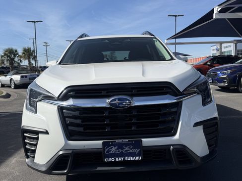 Used 2023 Subaru Ascent Premium w/ Convenience Package image 2