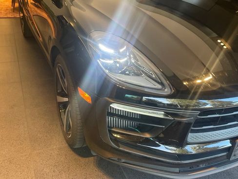 Certified 2024 Porsche Macan S AWD/4WD image 2