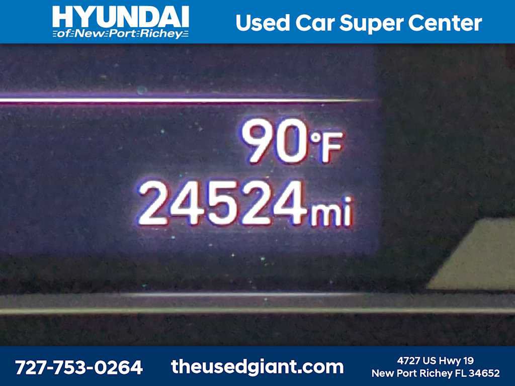 Certified 2024 Hyundai Santa Cruz SE FWD image 27