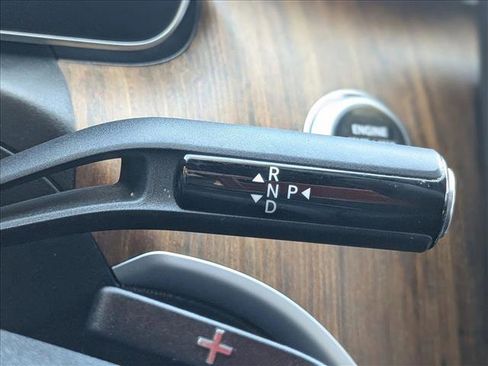 Used 2024 Mercedes-Benz C 300 Sedan image 12