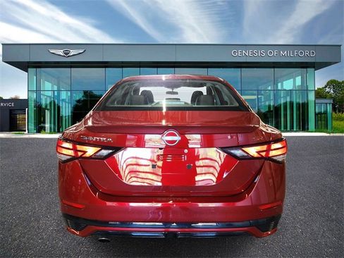 Used 2024 Nissan Sentra SR w/ SR Premium Package image 7