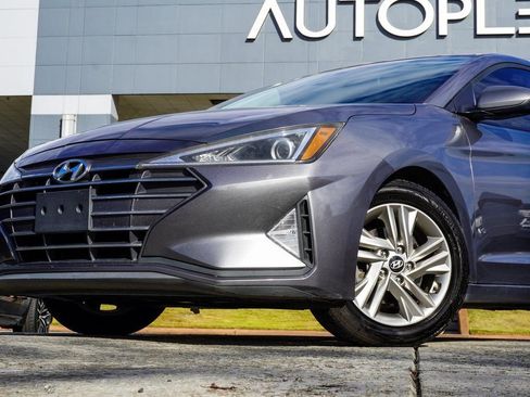 Used 2019 Hyundai Elantra SEL FWD image 2