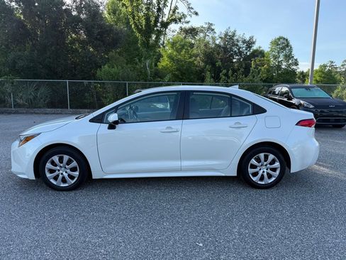 Used 2020 Toyota Corolla LE FWD image 15