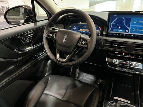 Used 2023 Lincoln Corsair AWD w/ Equipment Group 101A image 18