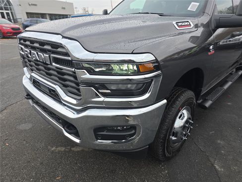 New 2026 RAM 3500 Tradesman image 10