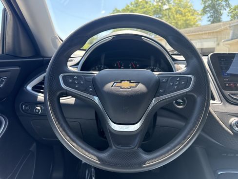 Used 2023 Chevrolet Malibu LT FWD image 26