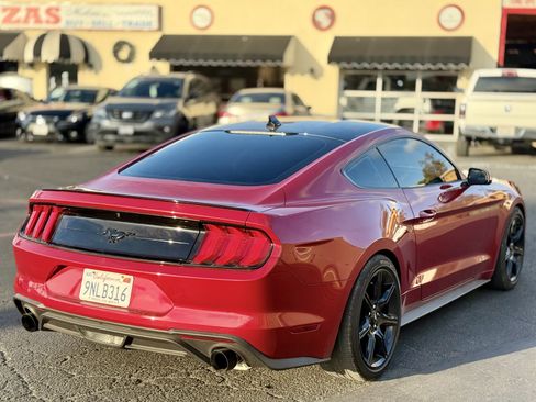 Used 2020 Ford Mustang Coupe w/ Black Accent Package RWD image 15