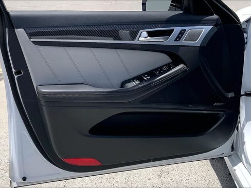 Used 2018 Genesis G80 3.3T Sport RWD image 27
