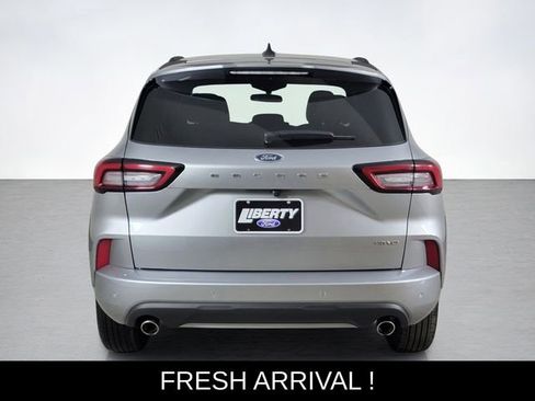 Used 2023 Ford Escape ST-Line w/ Tech Pack #1 AWD/4WD image 4