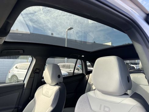 Certified 2021 Volkswagen ID.4 Pro S image 15