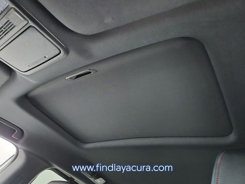 Used 2023 Honda Odyssey Sport image 11