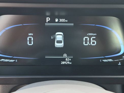 Used 2025 Hyundai Elantra SE FWD image 20