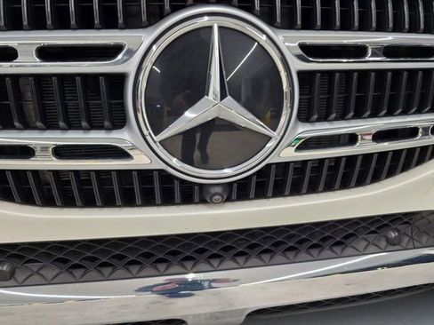 Used 2024 Mercedes-Benz GLE 350 4MATIC image 9
