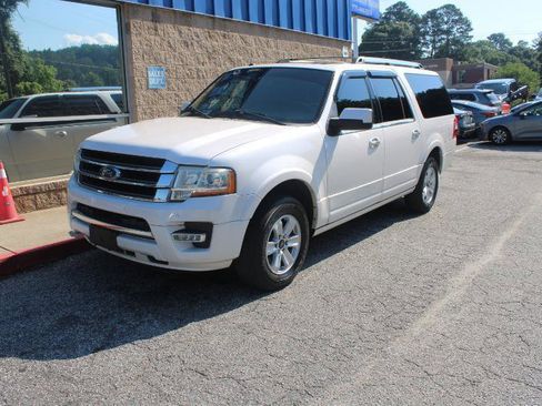 Used 2017 Ford Expedition EL Limited w/ Equipment Group 301A RWD image 3