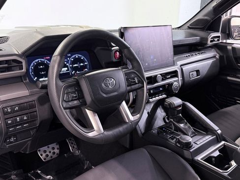 Used 2024 Toyota Tacoma TRD Sport image 24