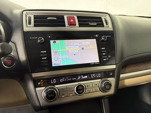 Used 2017 Subaru Outback 2.5i Limited image 19